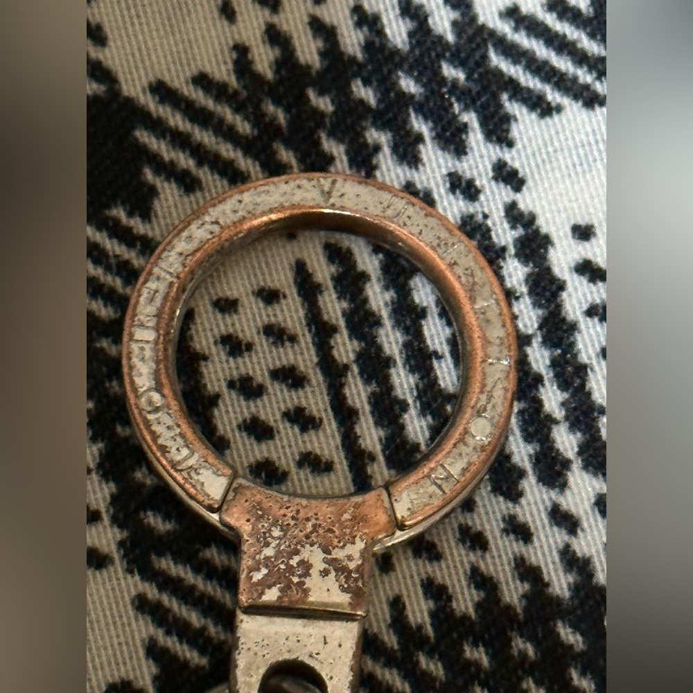 Auth. Louis Vuitton Keychain/Bag charm - Picture 5 of 8